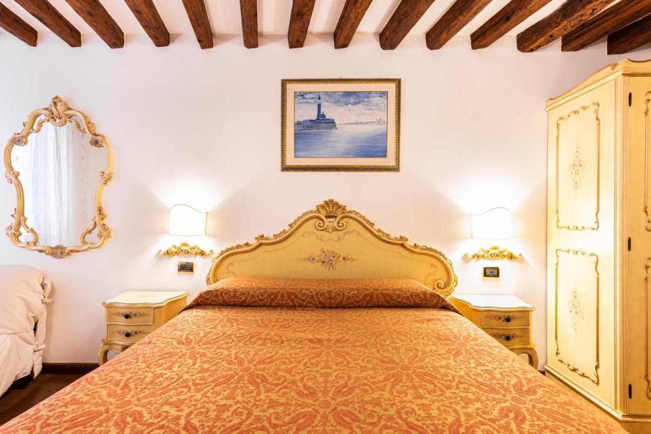 Ferienwohnung Ca' Pinelli Venedig Exterior foto