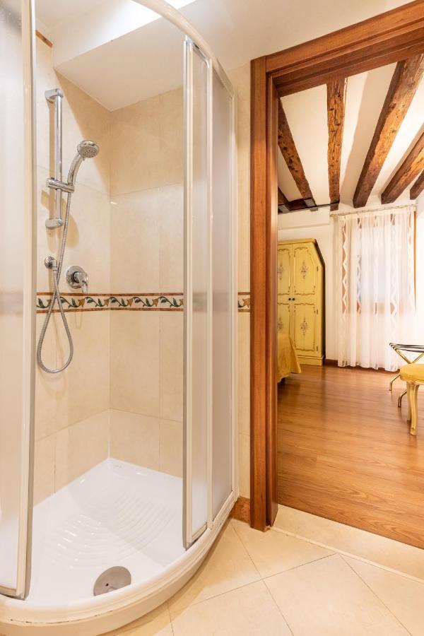 Ferienwohnung Ca' Pinelli Venedig Exterior foto